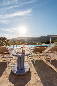 Hotel Electra Village 3*
